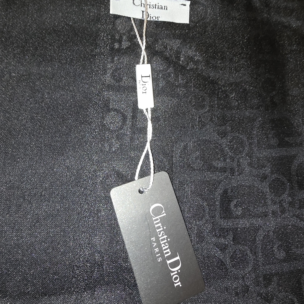 Dior Monochrome Logo Packaging - Picture 4 of 8